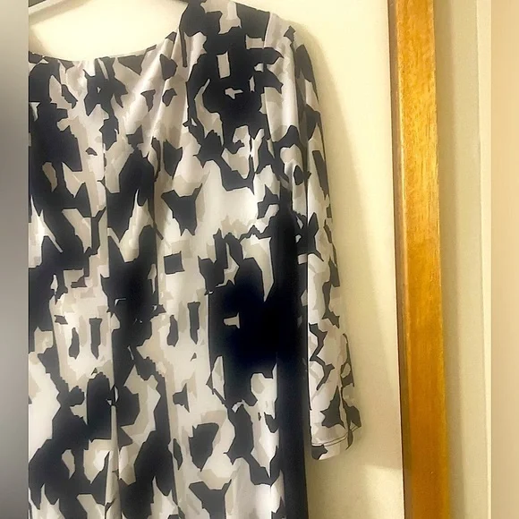 Ralph Lauren Navy & Cream (Size 16) Bateau Sheath Patterned Ruched Office Dress - Picture 13 of 16